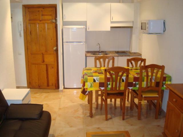 Rentalmar Family Acantilados Salou Szoba fotó